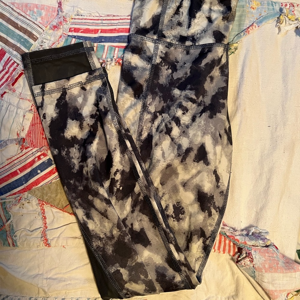 Old navy leggings!